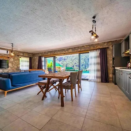Sleeps 4, Spacious Lux With Private Pool Awz 275 *