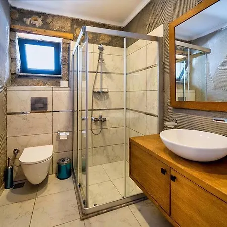 Sleeps 4, Spacious Lux With Private Pool Awz 275 * Fethiye