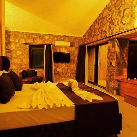 Sleeps 4, Spacious Lux With Private Pool Awz 275 Villa Fethiye